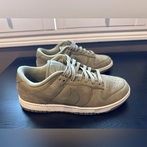 Nike Dunk Low Premium